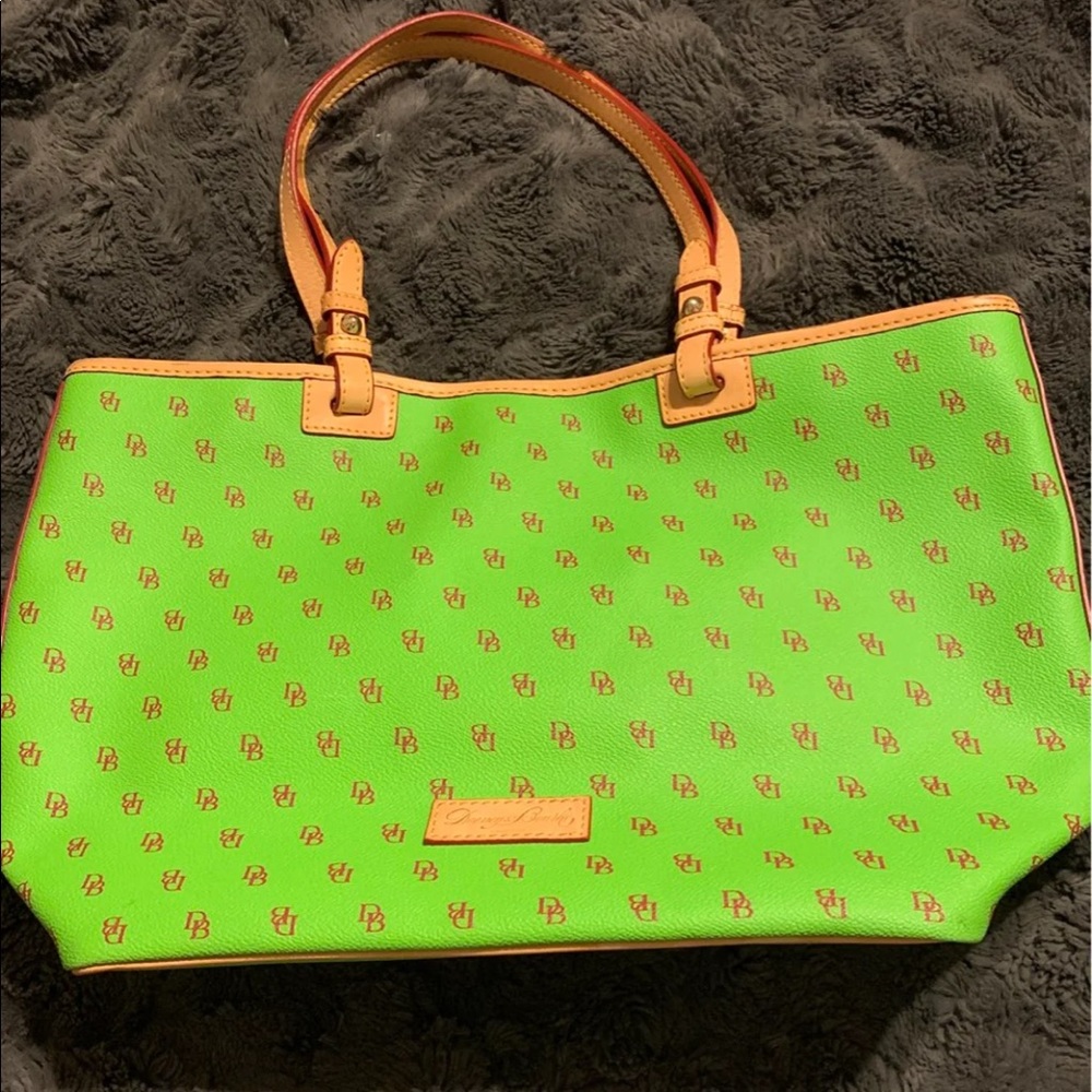 Dooney & Bourke Tote